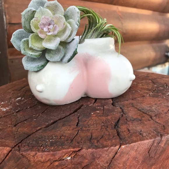 Handmade Boo~Bee Pot - Picture 3 of 9